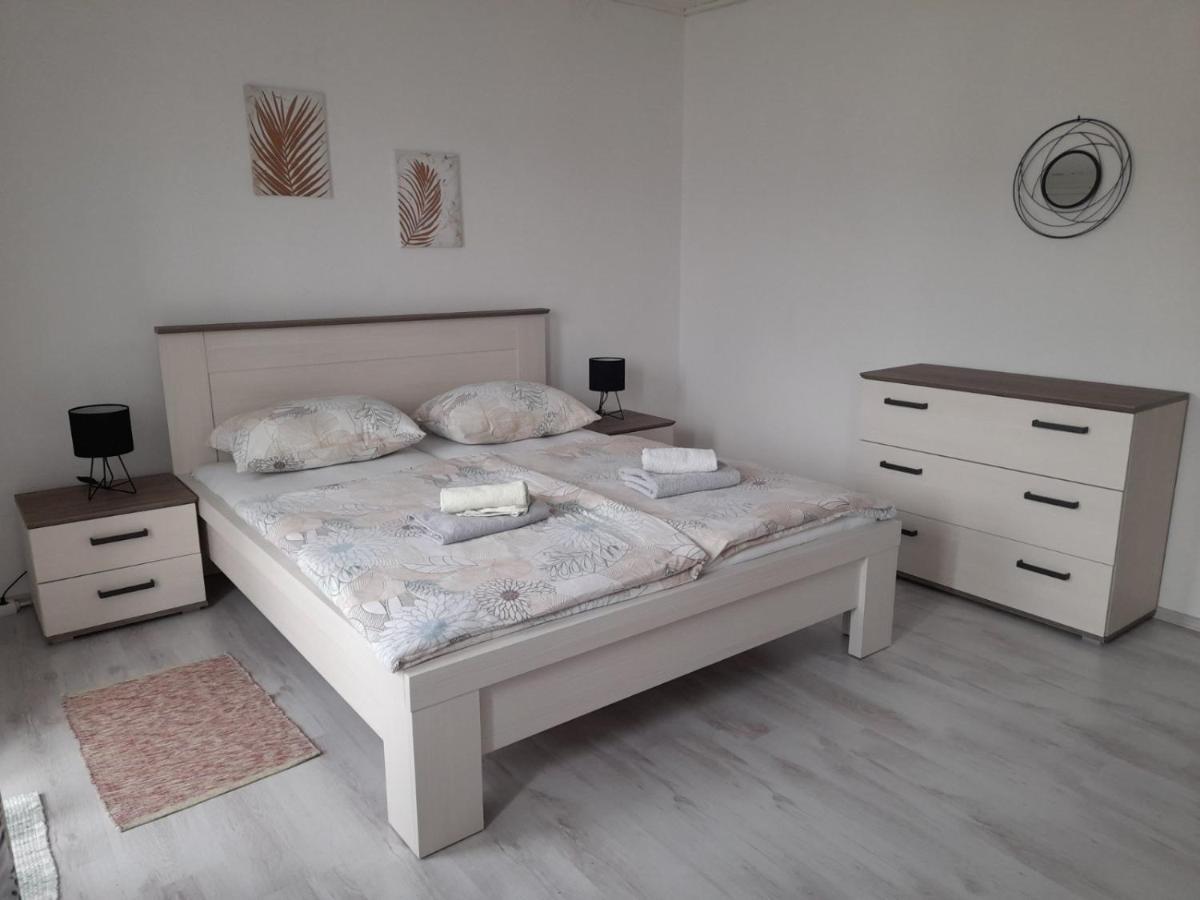 Apartment Tariba Supetarska Draga Esterno foto
