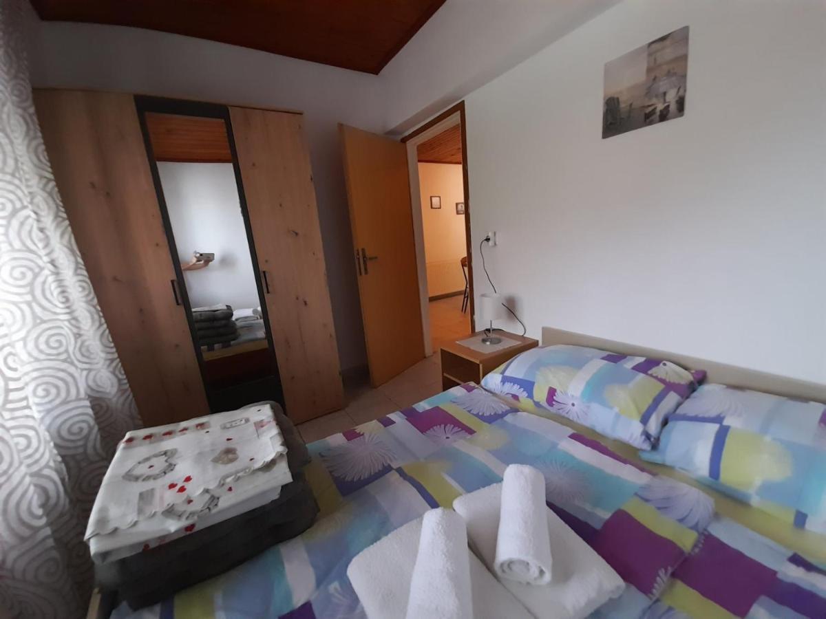 Apartment Tariba Supetarska Draga Esterno foto