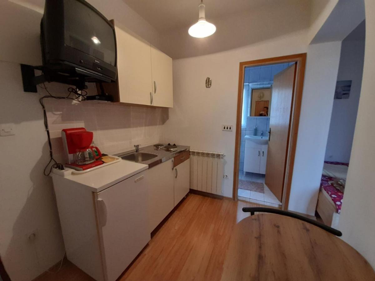Apartment Tariba Supetarska Draga Esterno foto