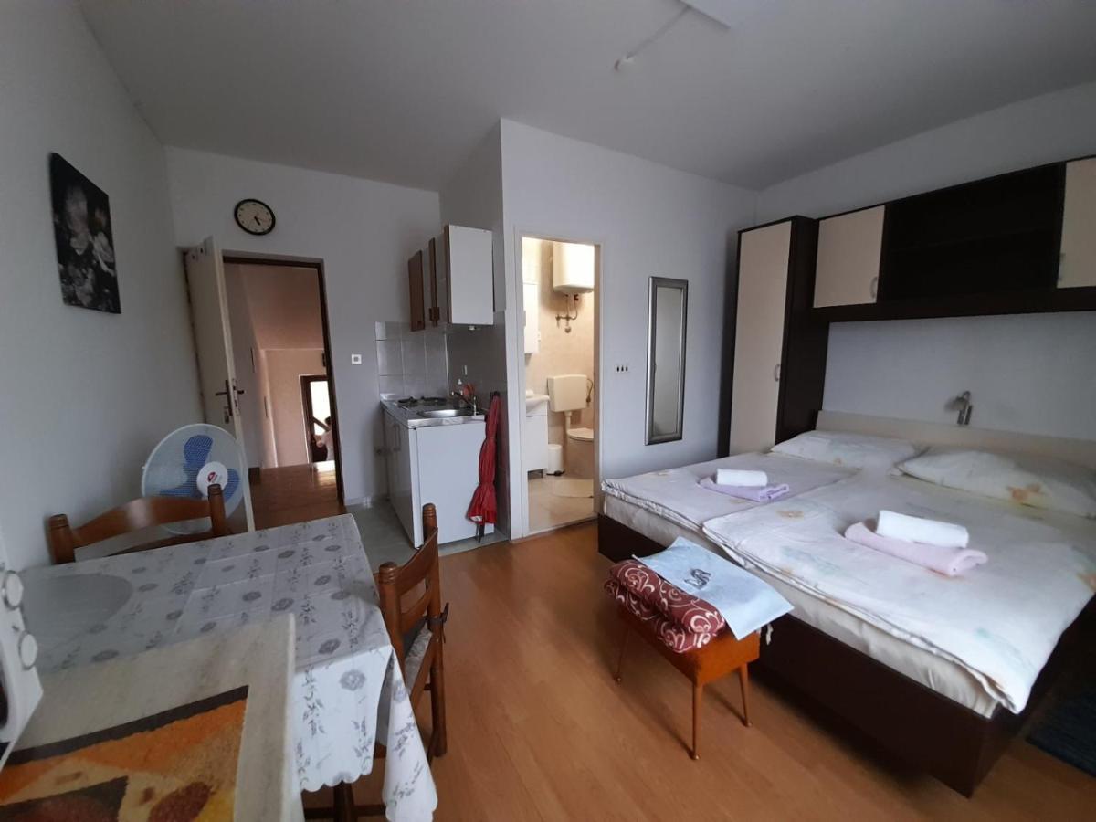 Apartment Tariba Supetarska Draga Esterno foto