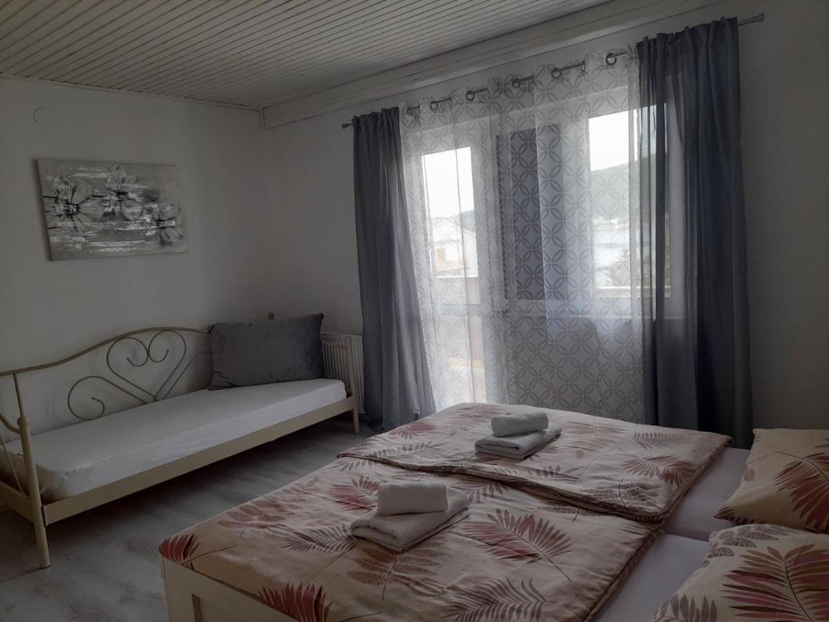 Apartment Tariba Supetarska Draga Esterno foto