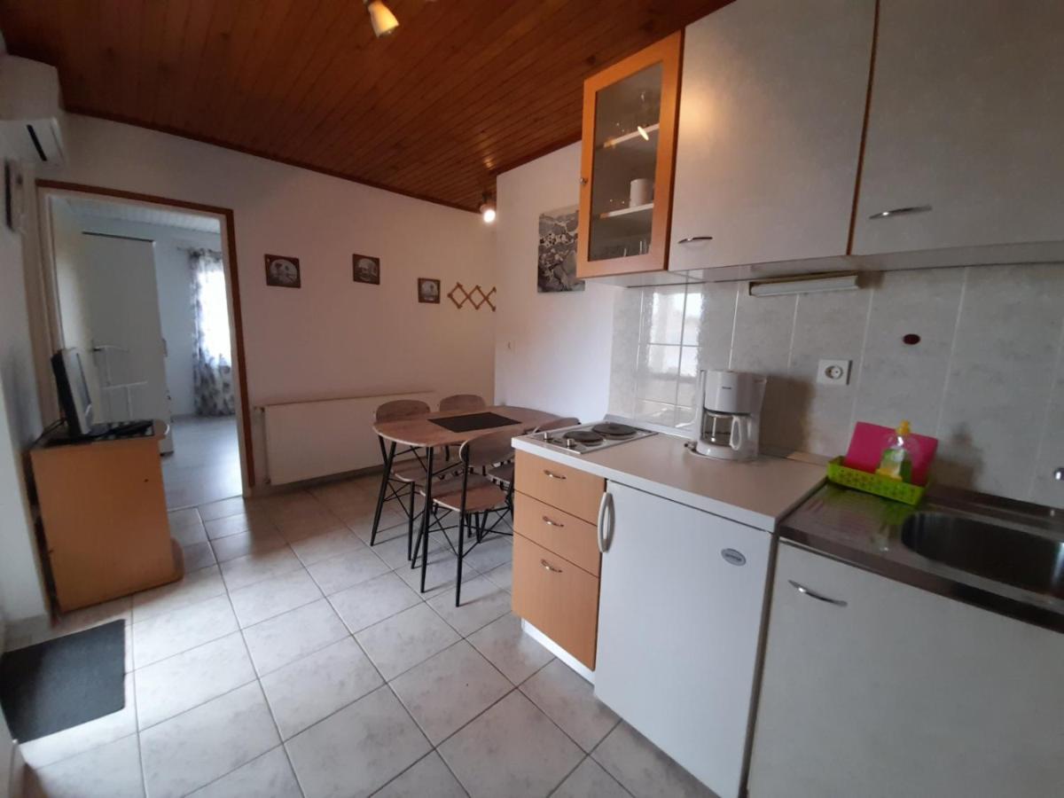 Apartment Tariba Supetarska Draga Esterno foto