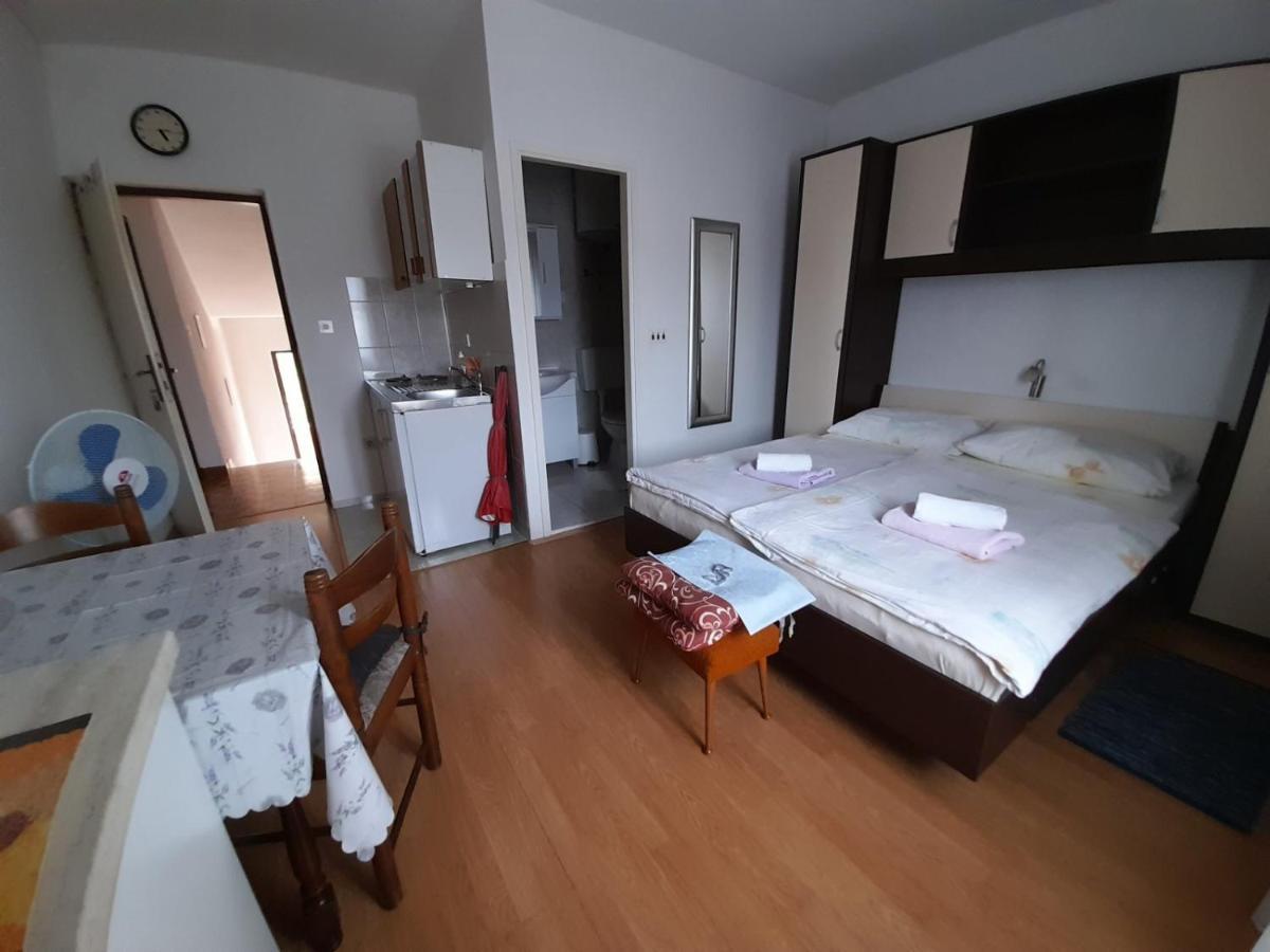 Apartment Tariba Supetarska Draga Esterno foto