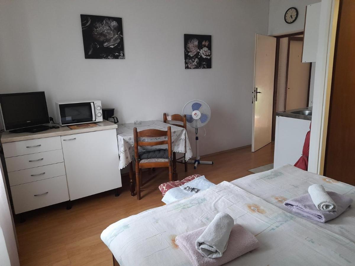 Apartment Tariba Supetarska Draga Esterno foto