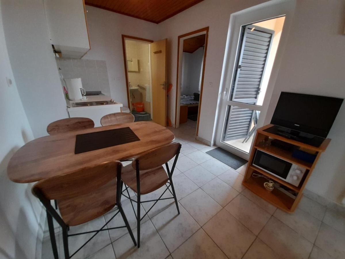Apartment Tariba Supetarska Draga Esterno foto