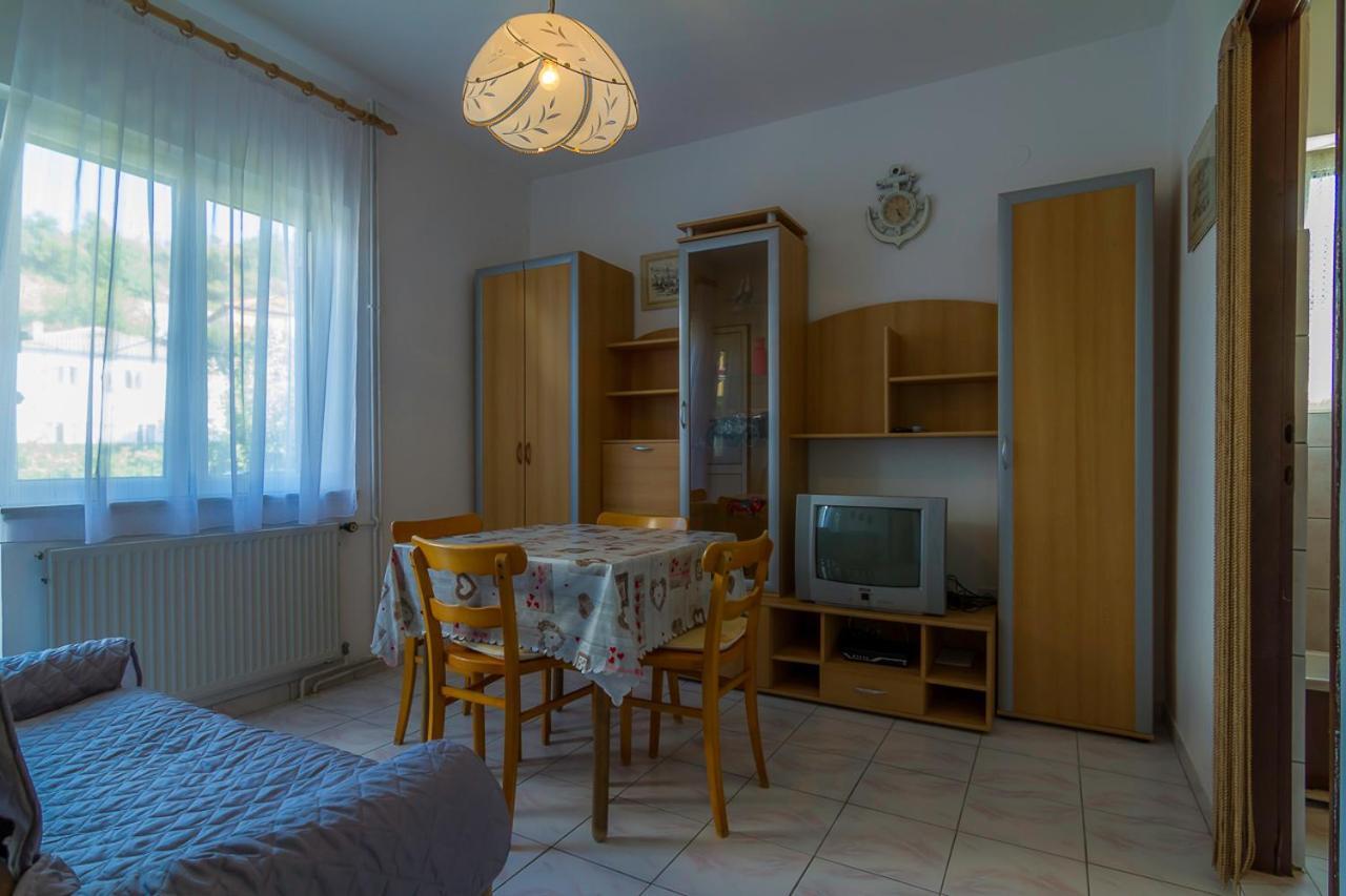 Apartment Tariba Supetarska Draga Esterno foto